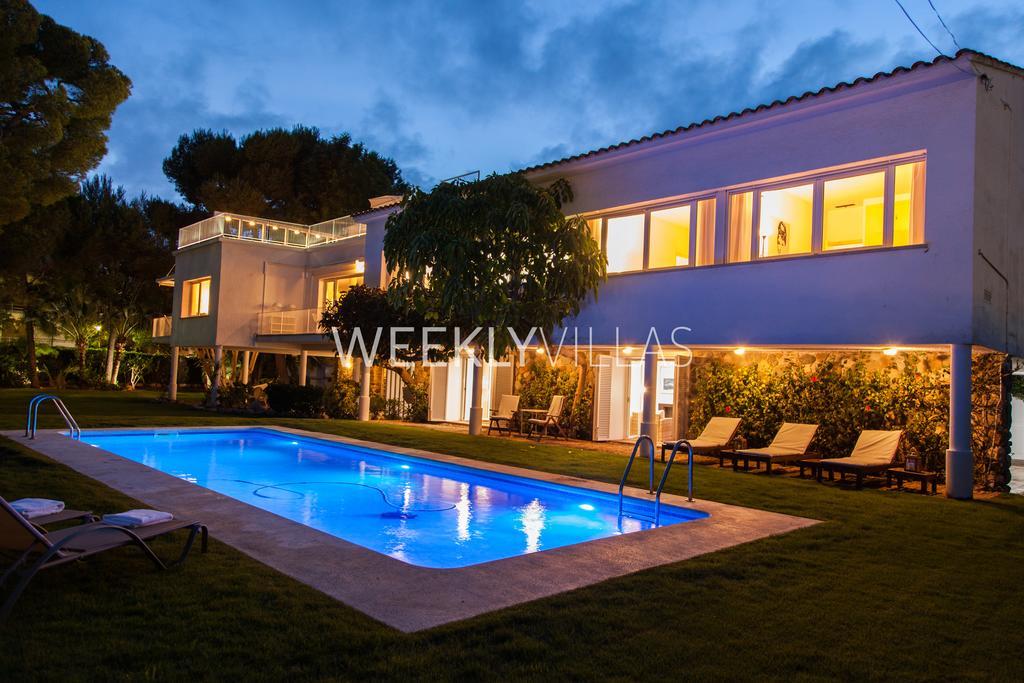Villa Sitges Tupinetti Beach At 1 Min Walk Amaizing Garden And View Center Sitges 5 Minutes Walk Kültér fotó