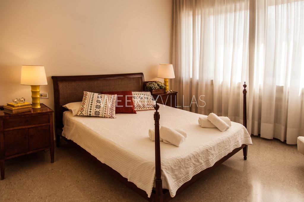 Villa Sitges Tupinetti Beach At 1 Min Walk Amaizing Garden And View Center Sitges 5 Minutes Walk Kültér fotó