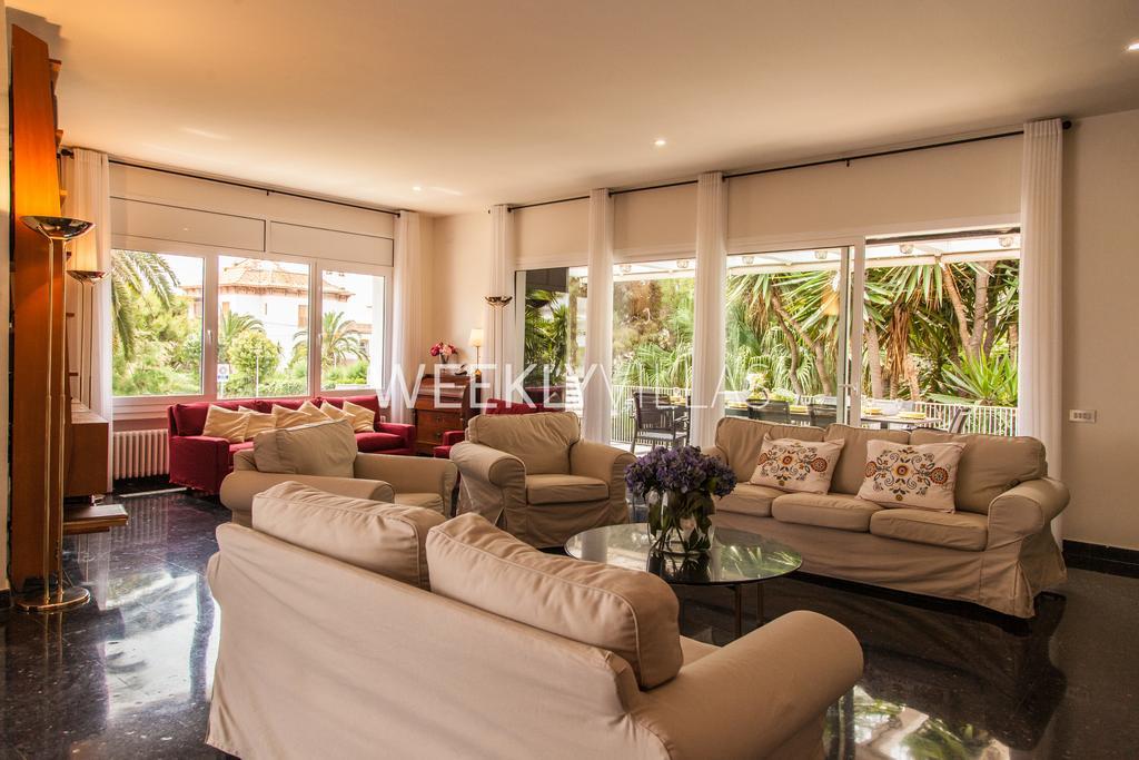 Villa Sitges Tupinetti Beach At 1 Min Walk Amaizing Garden And View Center Sitges 5 Minutes Walk Kültér fotó